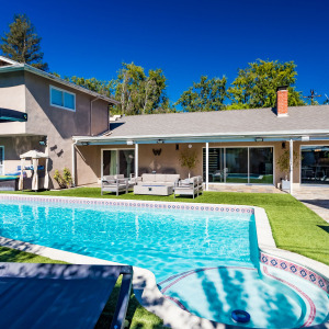 Pool in Reseda