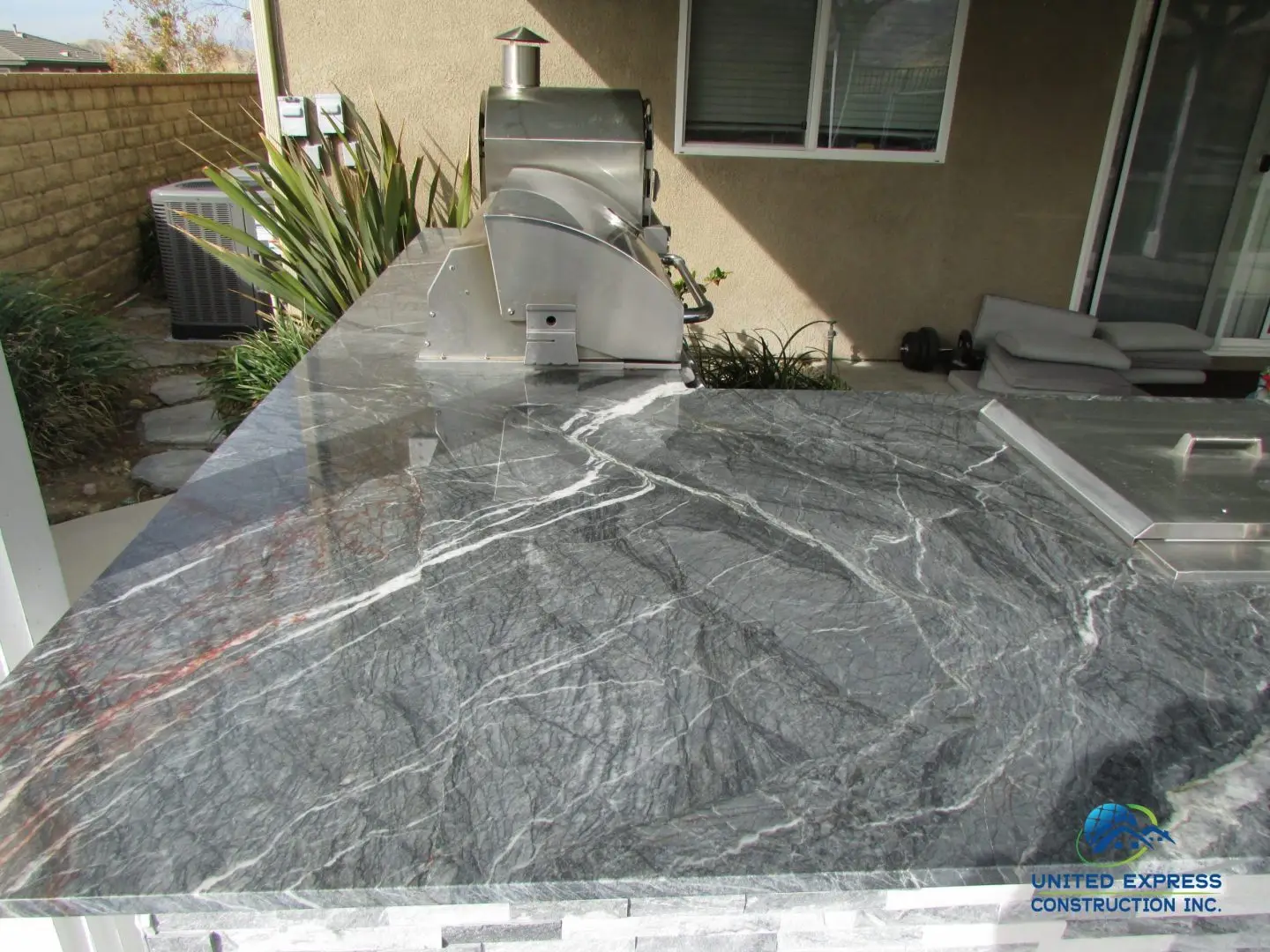 Close up view of counter top of the custom outdoor kitchen