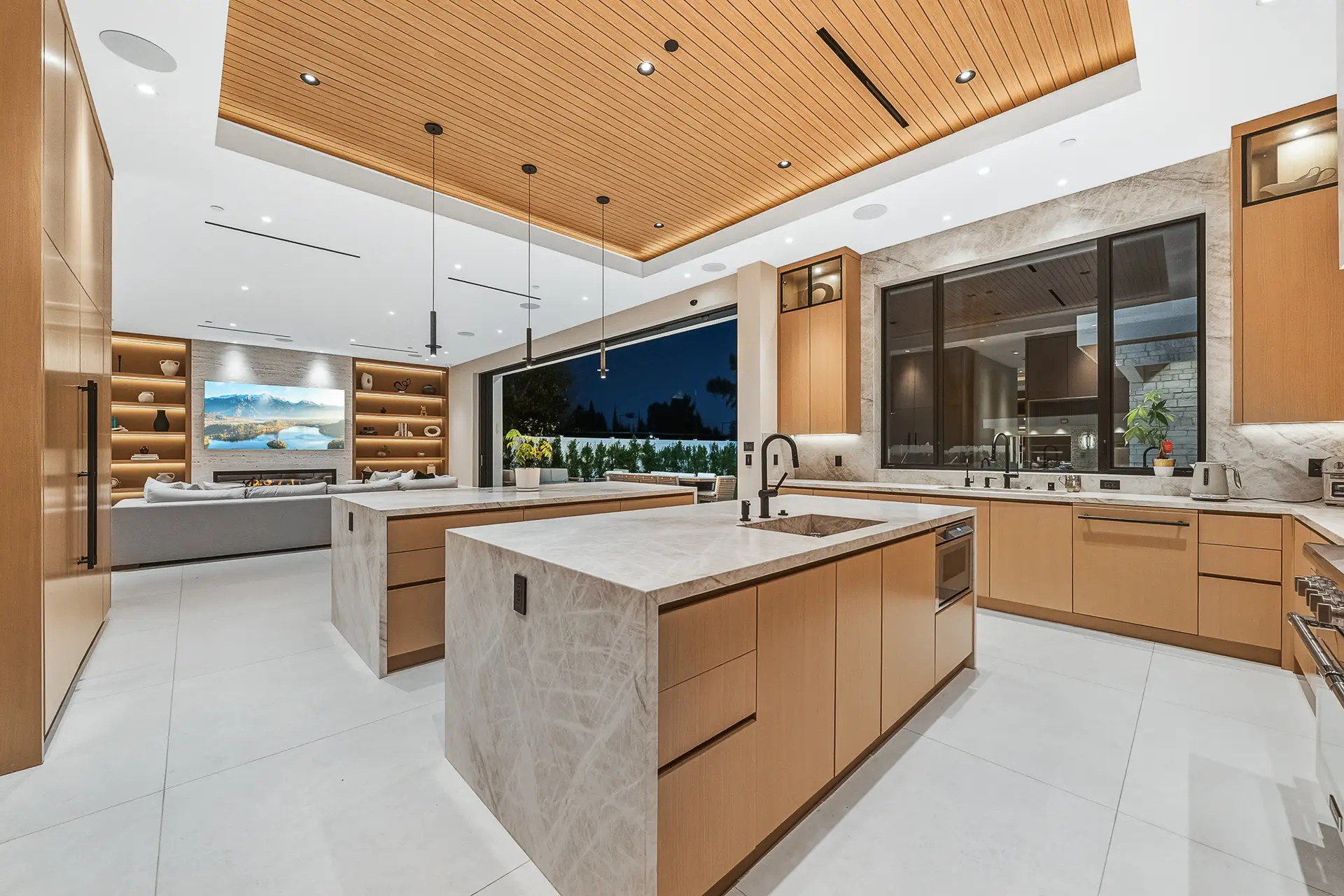 United Express Construction completed kitchen or bathroom remodel in Los Angeles