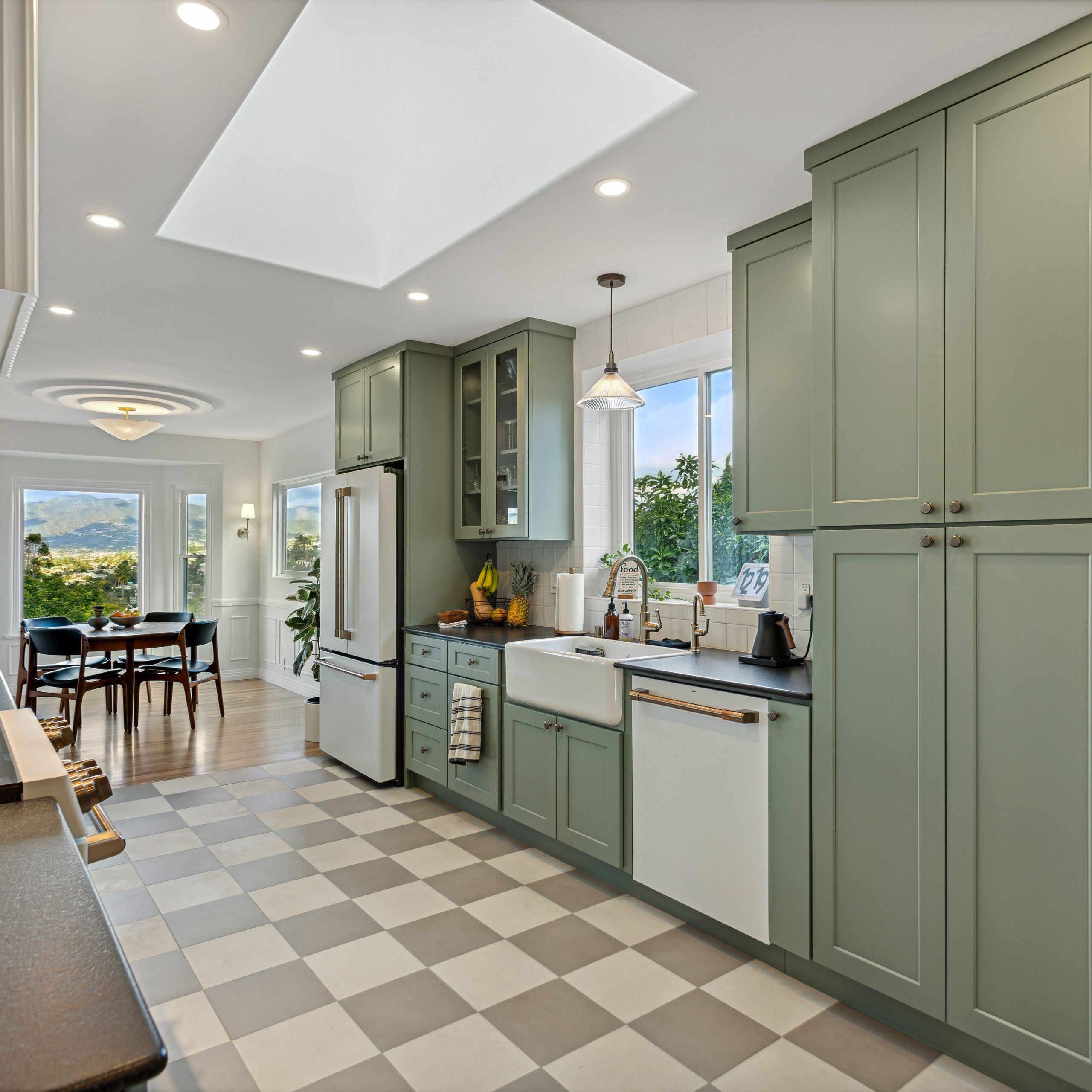 United Express Construction luxury home remodeling project in Los Angeles